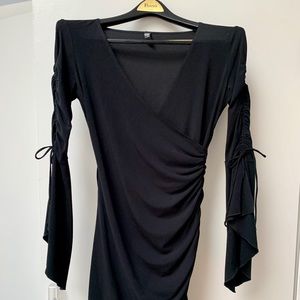 Laundry dress by Shelli Segal “Statement-Sleeve”